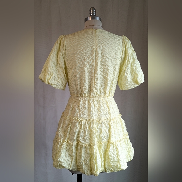 Storia Yellow Puffy Sleeve Seersucker Balloon Hem Dress - Picture 4 of 6